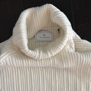 7 Diamonds Mens Cream Turtleneck Sweater